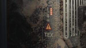 Linus Tech Tips เตือนแล้ว: ฝุ่นในเคสคอมทำลายการ์ดจอ RX 7900 XTX ลดอายุ 50%